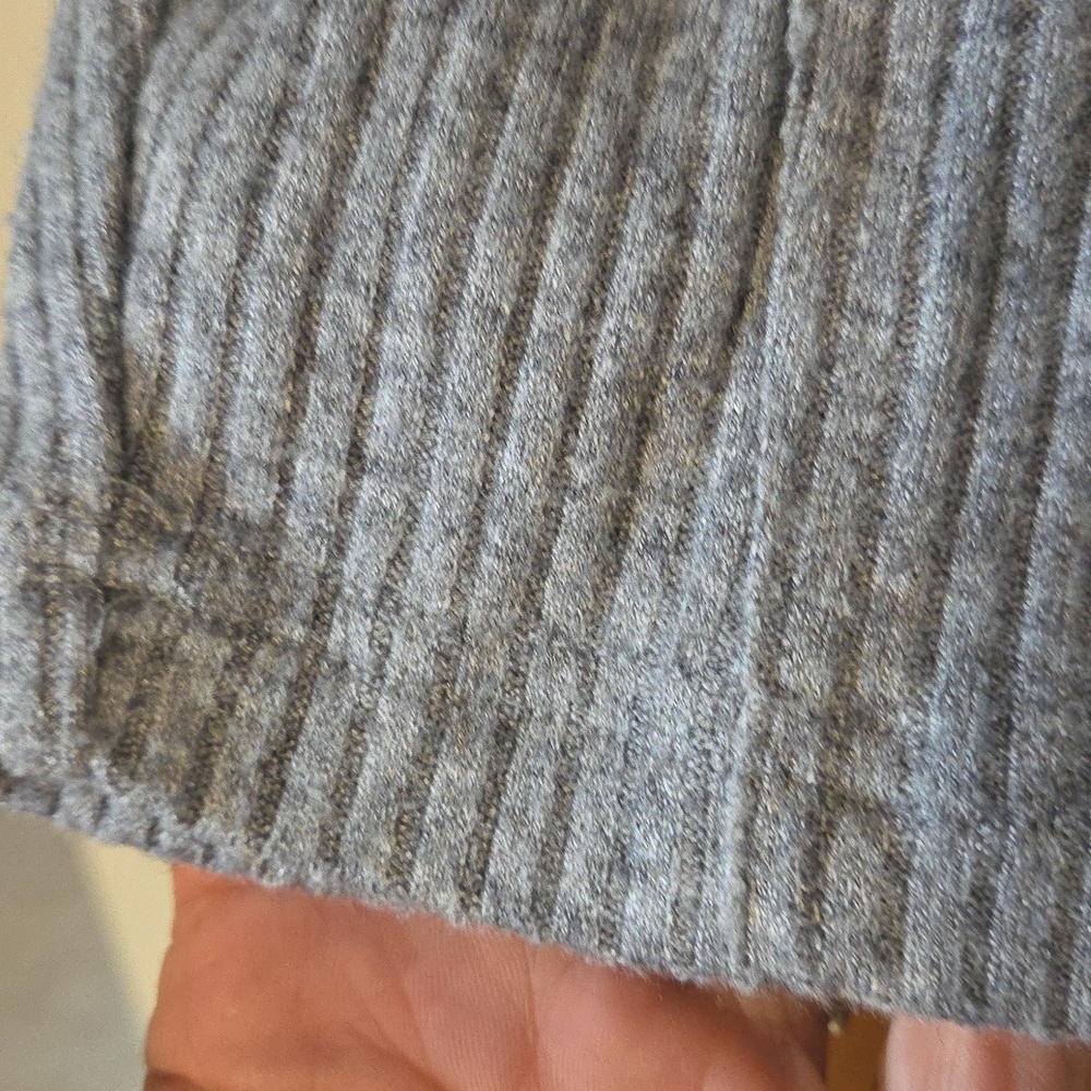 BKE Gray Ribbed Long Sleeve Top - Picture 7 of 7